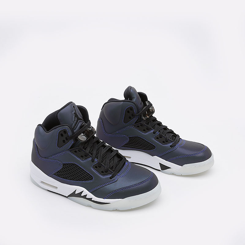 Женские кроссовки Jordan WMNS 5 Retro (CD2722-001)  - цена, описание, фото 2